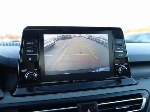 Used 2021 Kia Seltos LX image 17