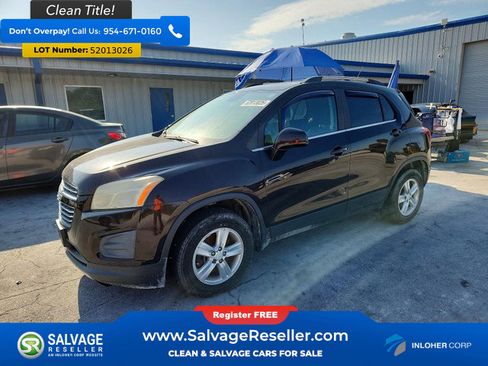 Used 2015 Chevrolet Trax LT w/ LT Sun and Sound Package AWD/4WD image 1