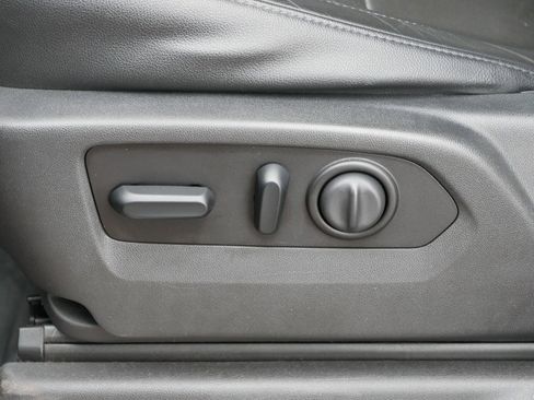 Used 2020 GMC Sierra 1500 SLT w/ SLT Premium Package image 16