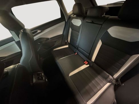 New 2026 Volkswagen Taos SEL AWD/4WD image 11