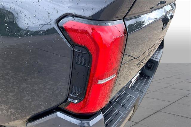 Certified 2026 Toyota Tacoma SR5 AWD/4WD image 30