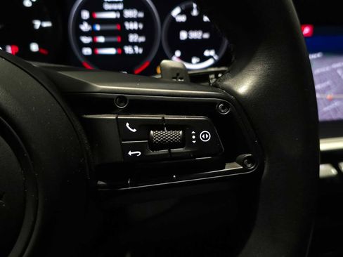 Used 2020 Porsche 911 Carrera image 28