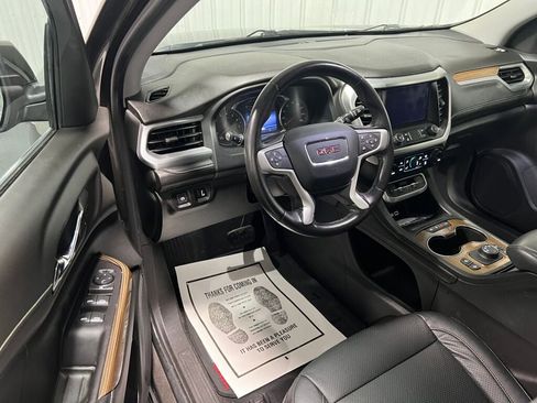 Used 2020 GMC Acadia SLE w/ Driver Convenience Package image 2