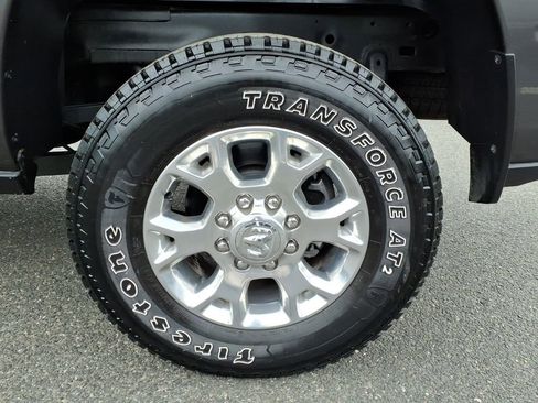 Used 2024 RAM 2500 Laramie AWD/4WD image 16