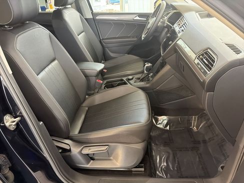 Certified 2024 Volkswagen Tiguan SE image 29
