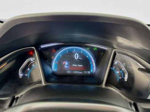 Used 2016 Honda Civic Touring image 16