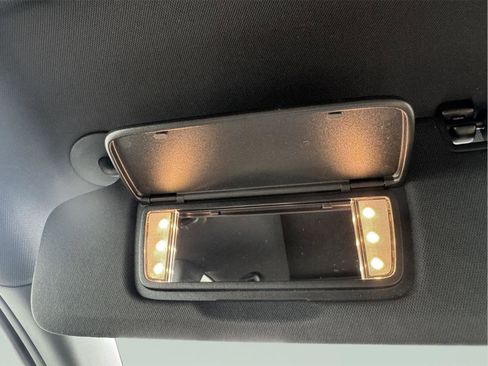 Used 2024 Chevrolet Equinox Premier image 29