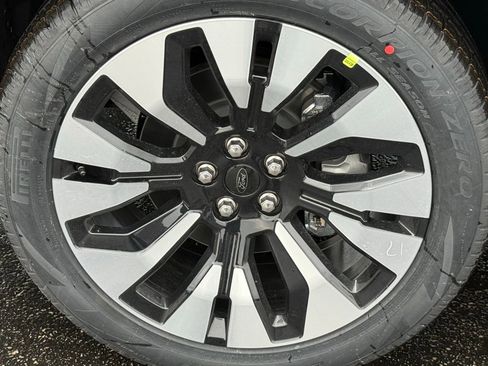 New 2026 Ford Explorer Platinum image 13