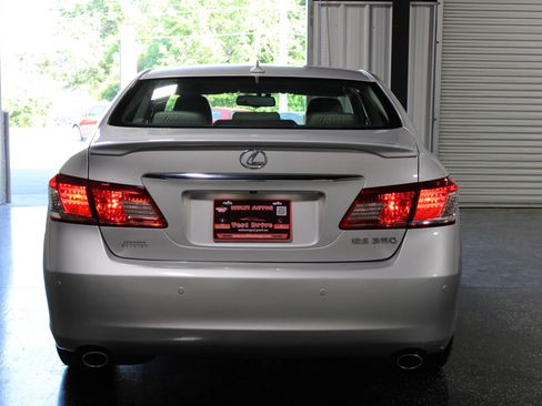 Used 2011 Lexus ES 350 FWD image 4