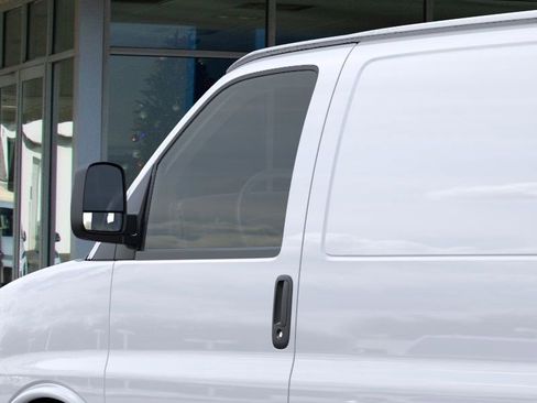 New 2026 Chevrolet Express 2500 RWD image 12
