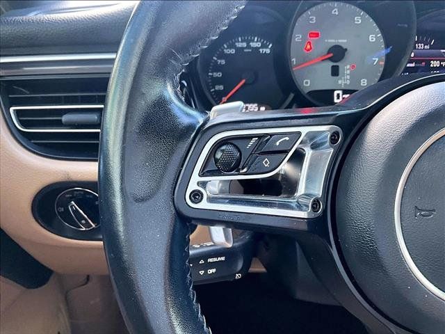 Used 2021 Porsche Macan S AWD/4WD image 18