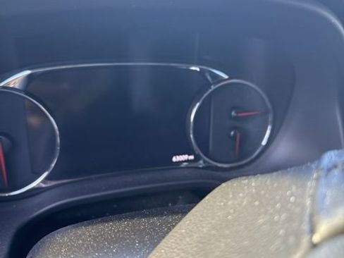 Used 2022 GMC Acadia AT4 w/ Technology Package image 14