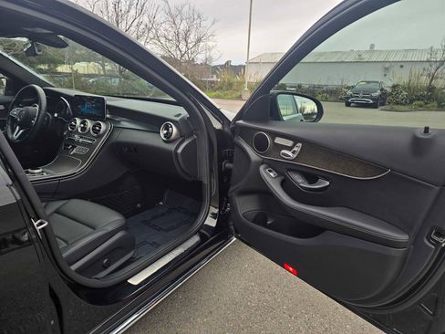 Used 2021 Mercedes-Benz C 300 4MATIC Sedan image 12