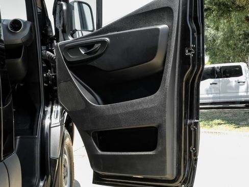 Used 2025 Mercedes-Benz Sprinter 2500 image 45