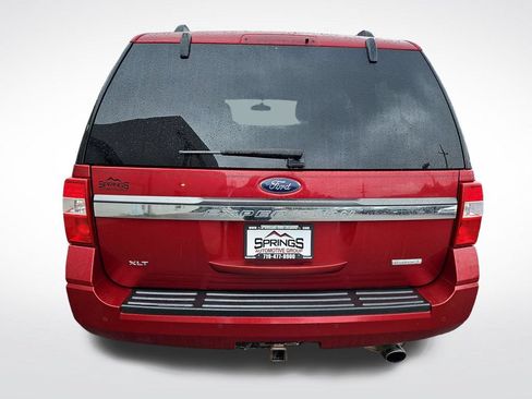 Used 2017 Ford Expedition XLT w/ Equipment Group 202A AWD/4WD image 4