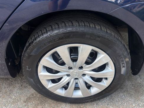 Used 2013 Toyota Corolla LE FWD image 45