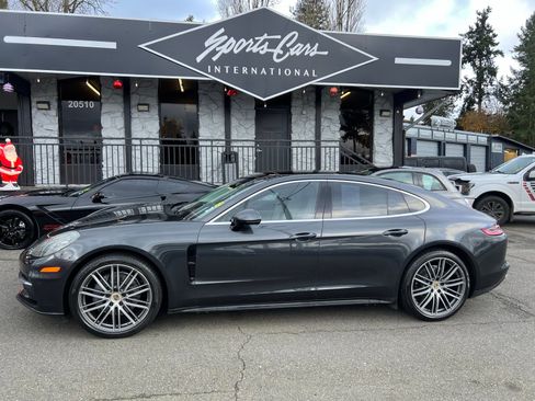 Used 2019 Porsche Panamera 4S image 2