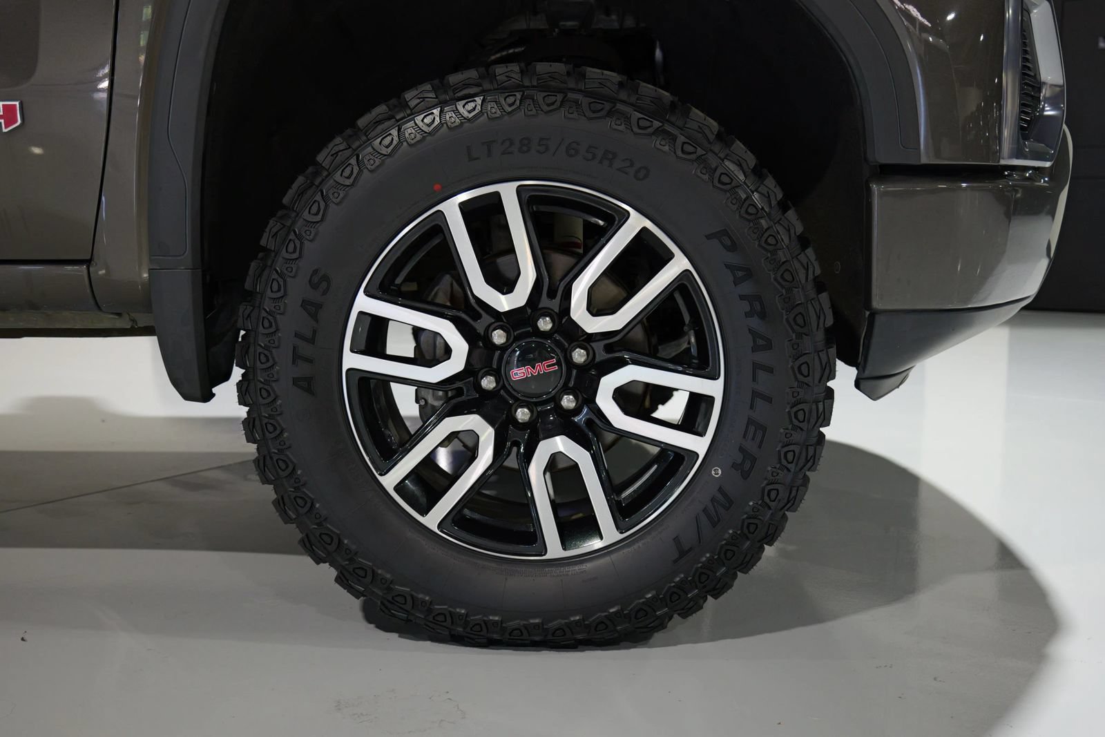 Used 2019 GMC Sierra 1500 AT4 AWD/4WD image 10