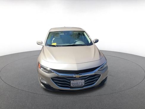 Used 2024 Chevrolet Malibu LT image 4