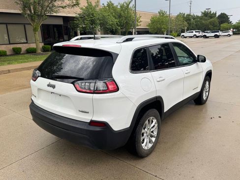 Used 2019 Jeep Cherokee Latitude w/ Popular Appearance Group AWD/4WD image 6