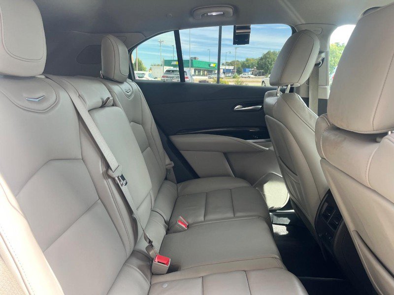 Used 2019 Cadillac XT4 Premium Luxury AWD/4WD image 16