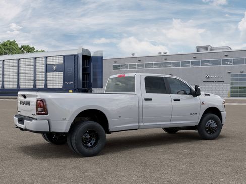 New 2026 RAM 3500 Big Horn AWD/4WD image 4