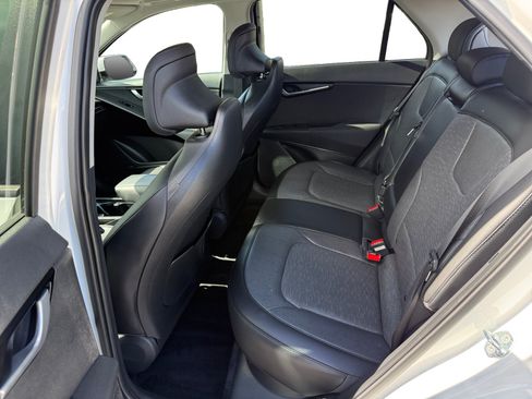 Used 2023 Kia Niro Wave FWD image 16