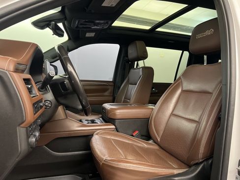 Used 2021 Chevrolet Suburban High Country image 25