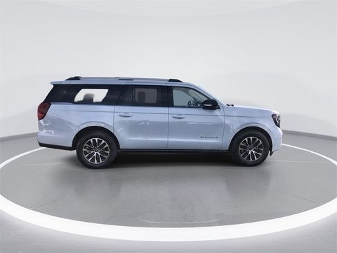 Used 2025 Ford Expedition Max Platinum image 9