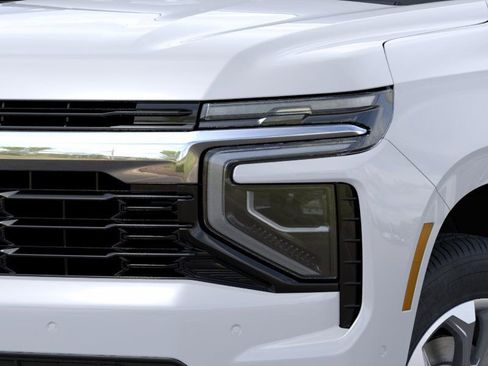 New 2026 Chevrolet Suburban LS AWD/4WD image 10