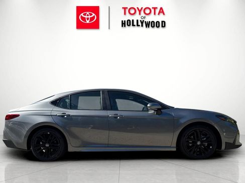 New 2026 Toyota Camry SE image 3