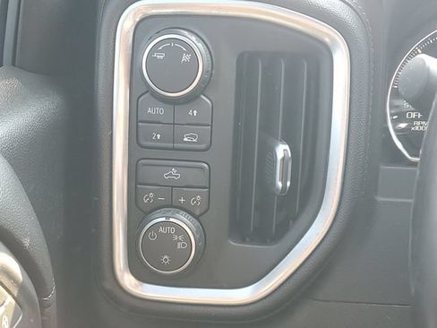 Certified 2019 Chevrolet Silverado 1500 LT w/ All-Star Edition AWD/4WD image 18