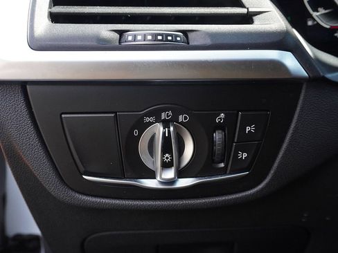 Used 2023 BMW X4 xDrive30i AWD/4WD image 44