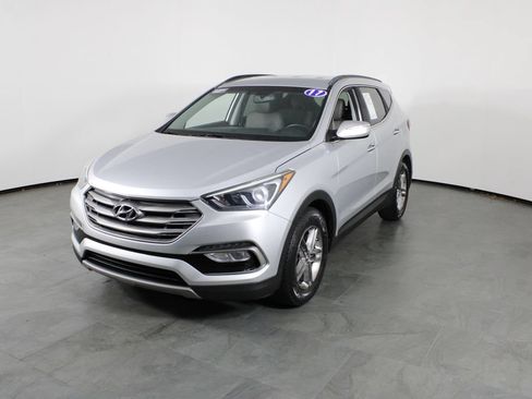 Used 2017 Hyundai Santa Fe Sport FWD image 2