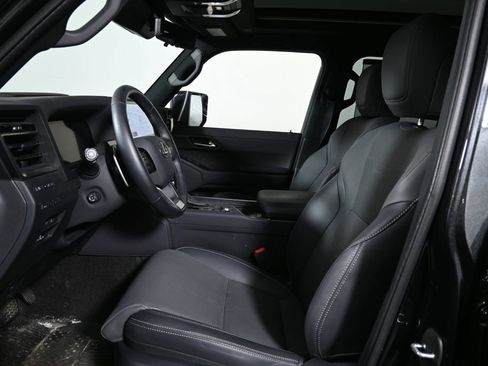 Used 2025 Lexus GX 550 w/ Accessory Package (2T) image 3