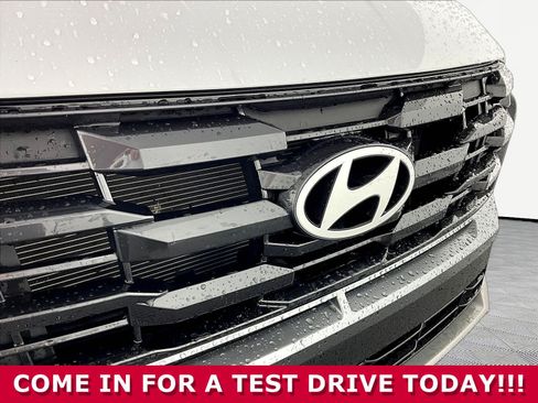 Used 2025 Hyundai Tucson Blue AWD/4WD image 31