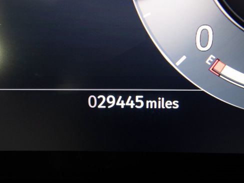 Used 2024 Land Rover Range Rover Velar S image 17