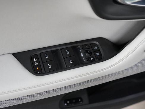 Used 2023 Polestar Polestar 2 AWD/4WD image 18