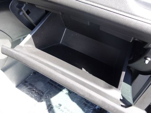 Used 2019 GMC Acadia SLE image 37