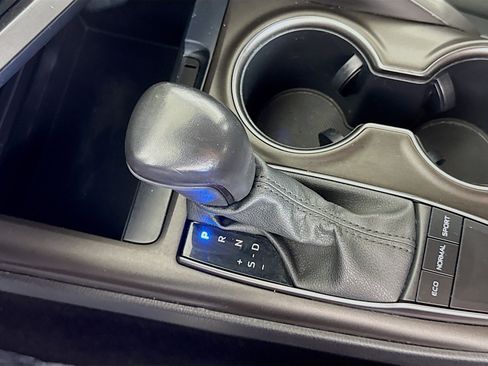Used 2023 Toyota Camry SE FWD image 20