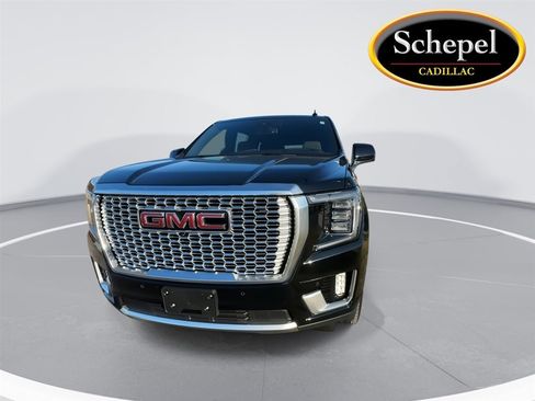 Used 2024 GMC Yukon XL Denali image 3