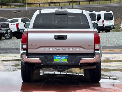 Used 2022 Toyota Tacoma 4x4 Double Cab image 5