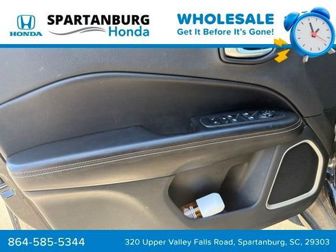 Used 2019 Jeep Compass Latitude FWD image 13