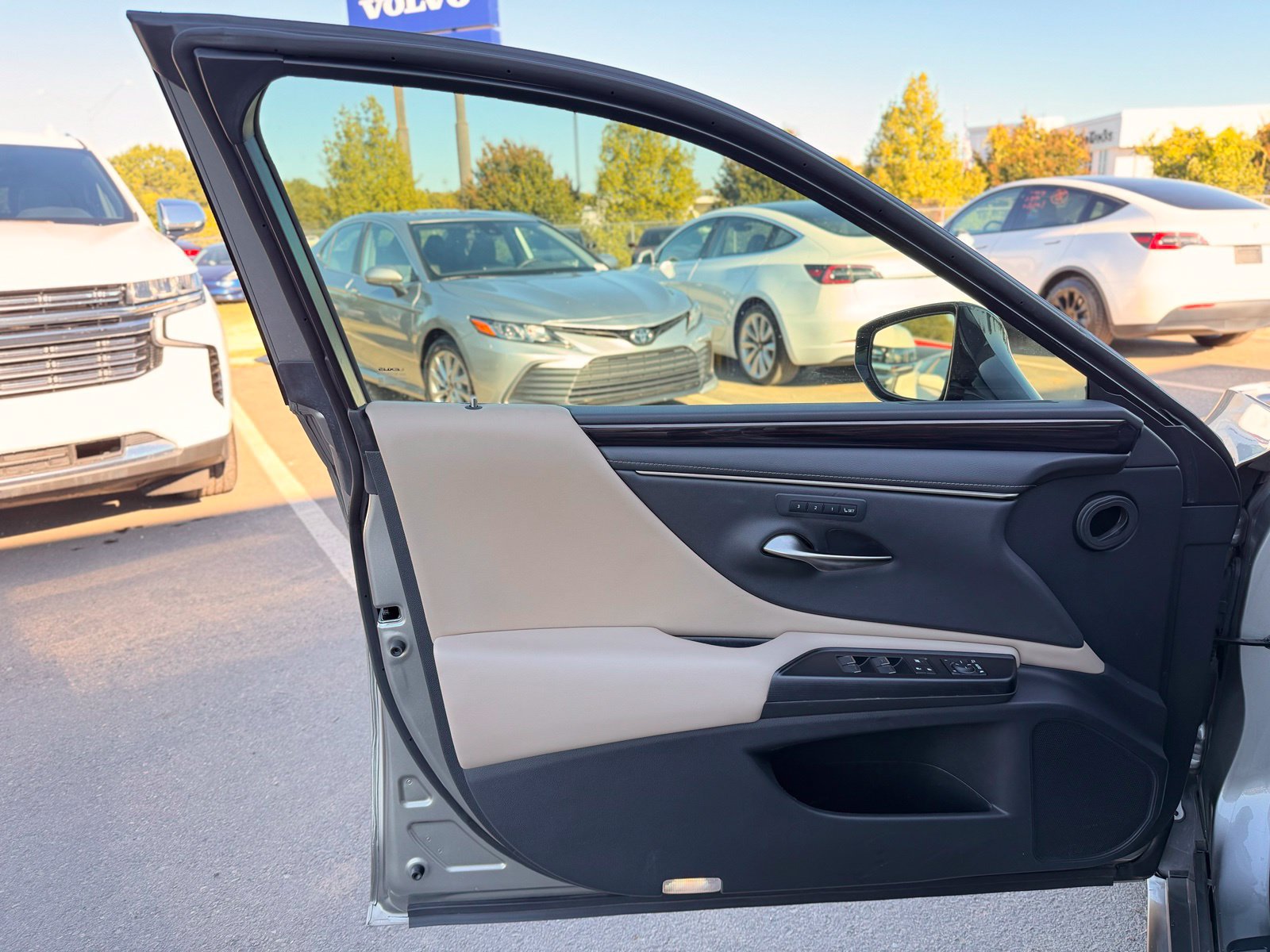 Used 2021 Lexus ES 250 w/ Premium Package AWD/4WD image 19