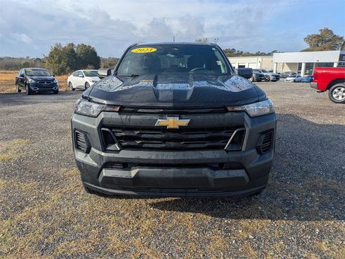 Used 2023 Chevrolet Colorado W/T image 8