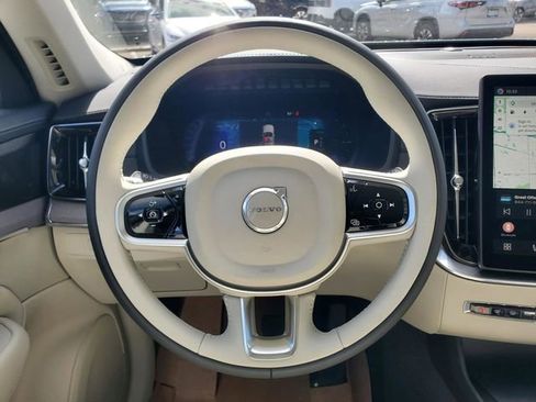 New 2026 Volvo XC90 T8 Ultra w/ Protection Package Premier AWD/4WD image 29