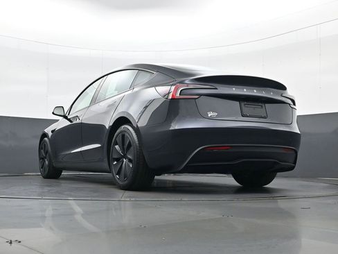 Used 2025 Tesla Model 3 Long Range image 29