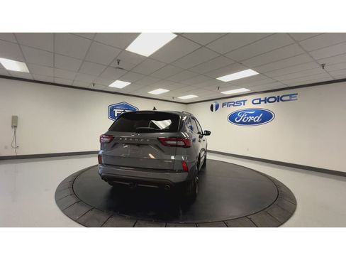 Used 2023 Ford Escape ST-Line Select w/ Tech Pack #2 image 9