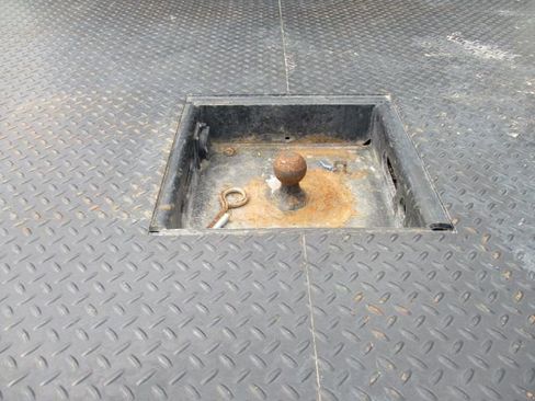 Used 2024 Chevrolet Silverado 2500 LT w/ Convenience Package image 8