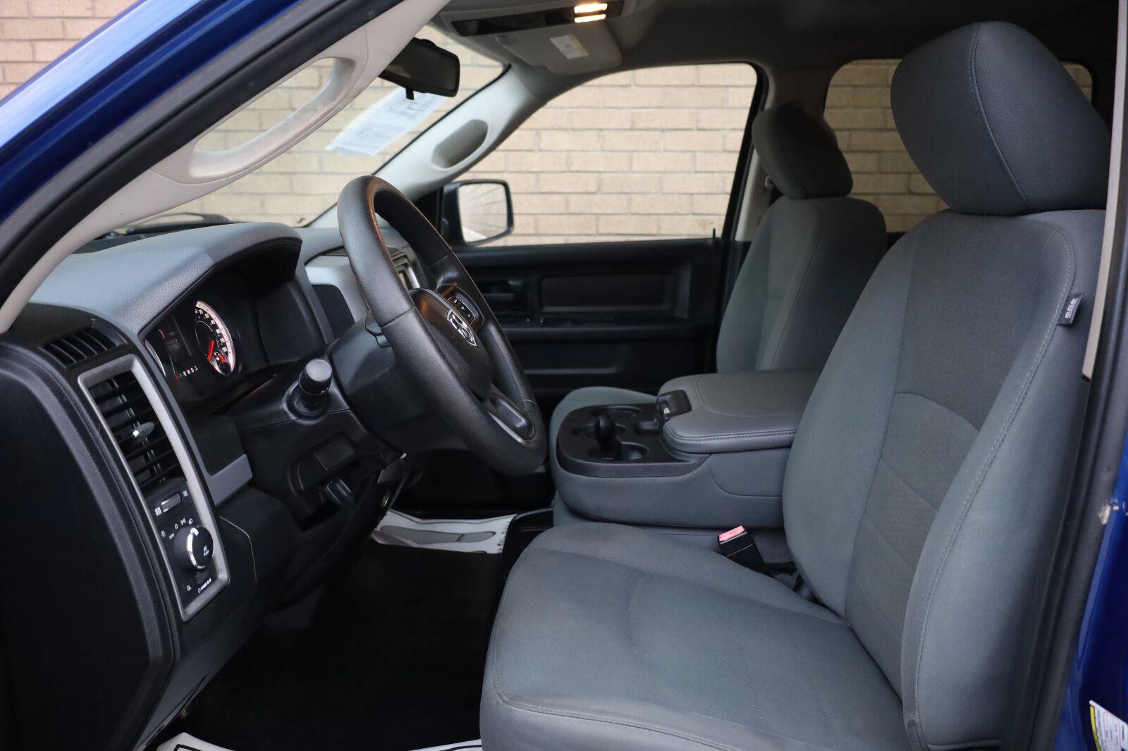 Used 2015 RAM 1500 Express RWD image 16